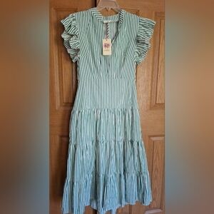 💚 NWT ENTRO Green/Cream Striped MIDI Dress w/ Ruffled Cap Sleeves
